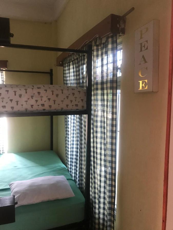 La Terraza Hostel ฟลอเรส ภายนอก รูปภาพ
